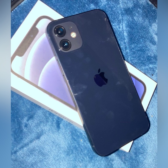 iPhone12